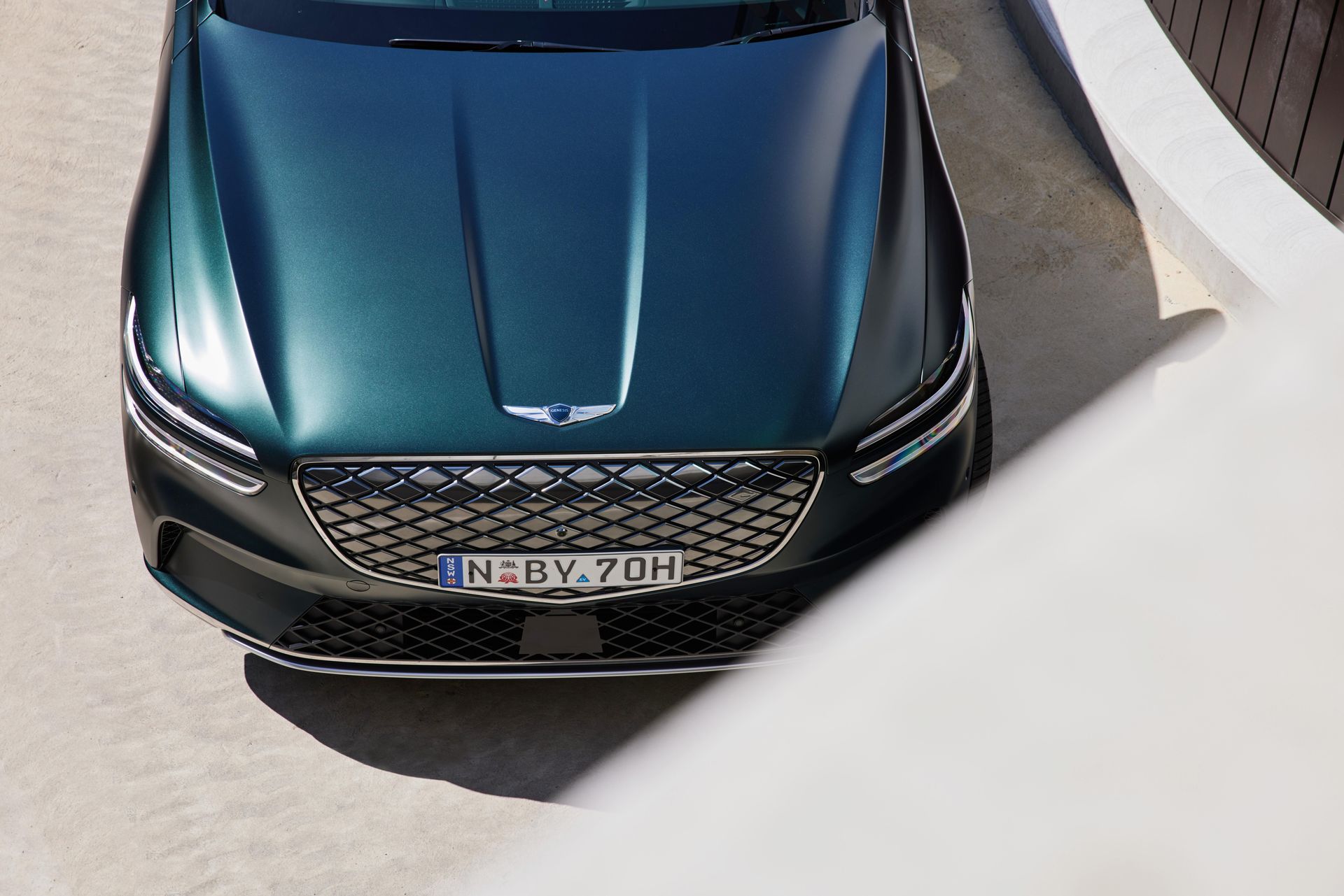 2023 Genesis Electrified GV70 review | CarExpert
