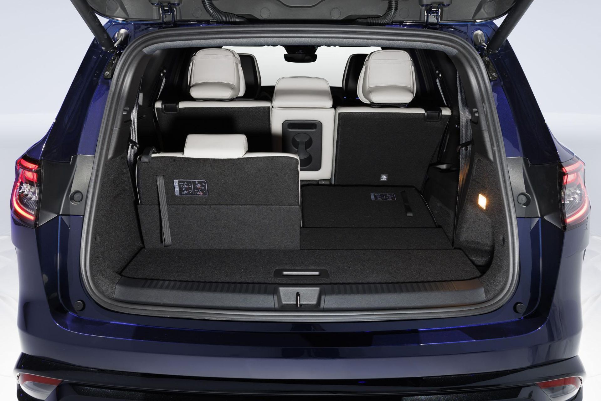 Renault Espace: People mover pioneer becomes SUV | CarExpert
