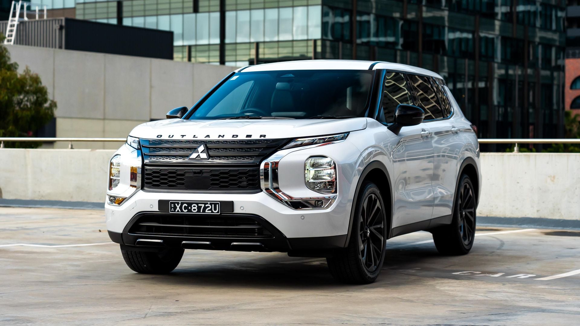Extraordinary Mitsubishi Outlander 2023 Black Edition Pictures