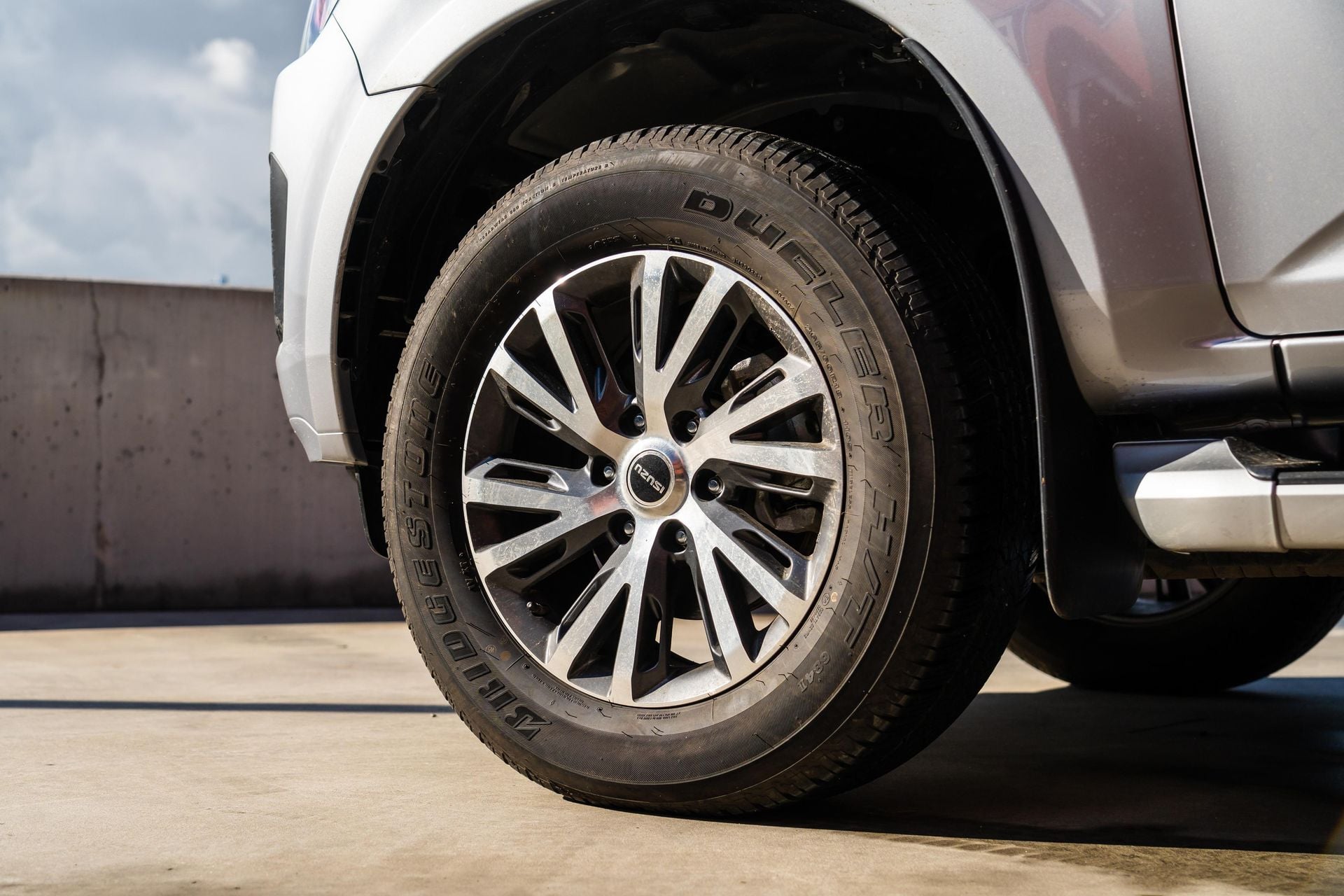 D Max Rear Bar 2026 Isuzu D-Max X-Terrain review | CarExpert