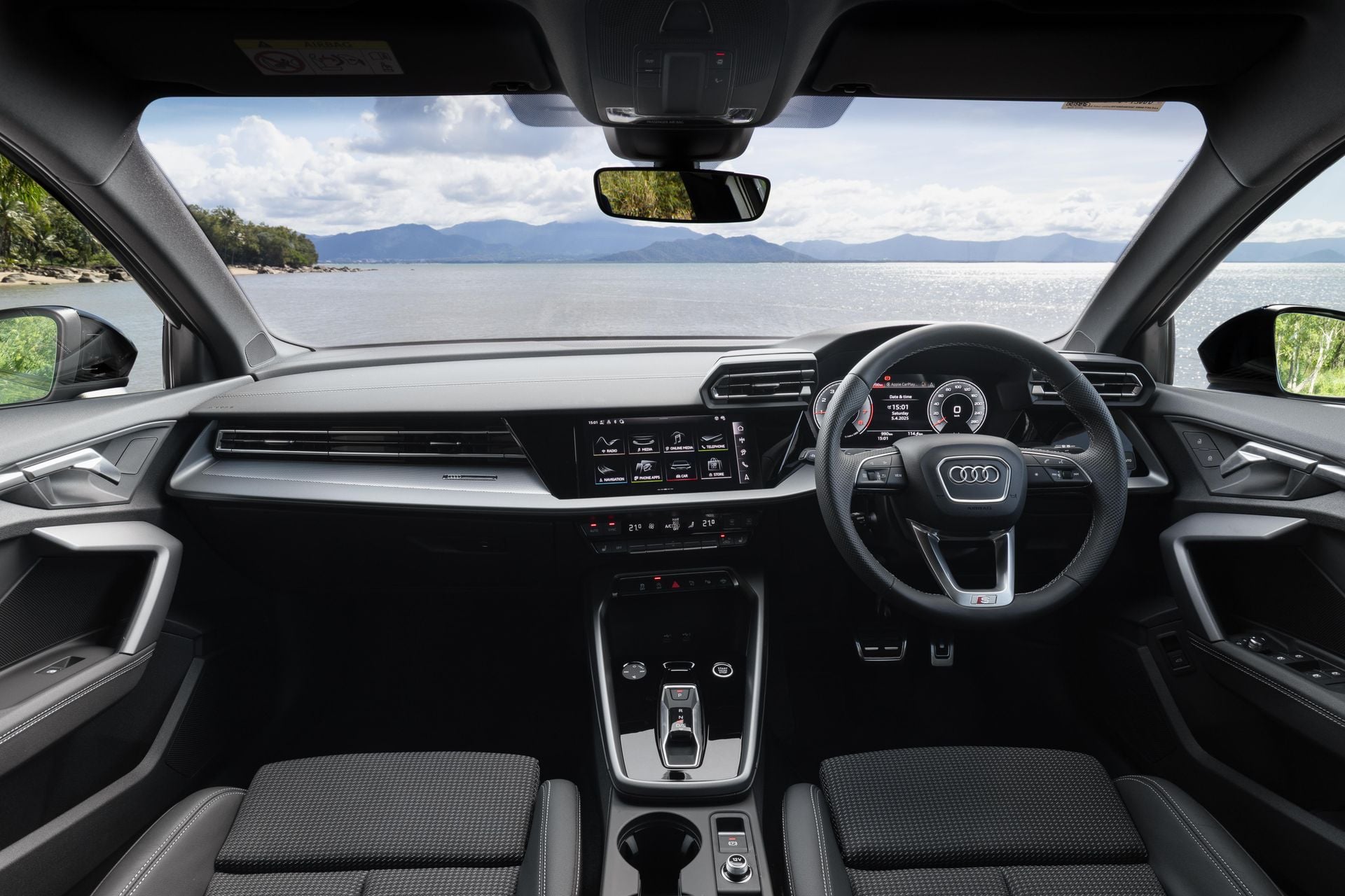 Elegantes Audi A3 Inside Bilder