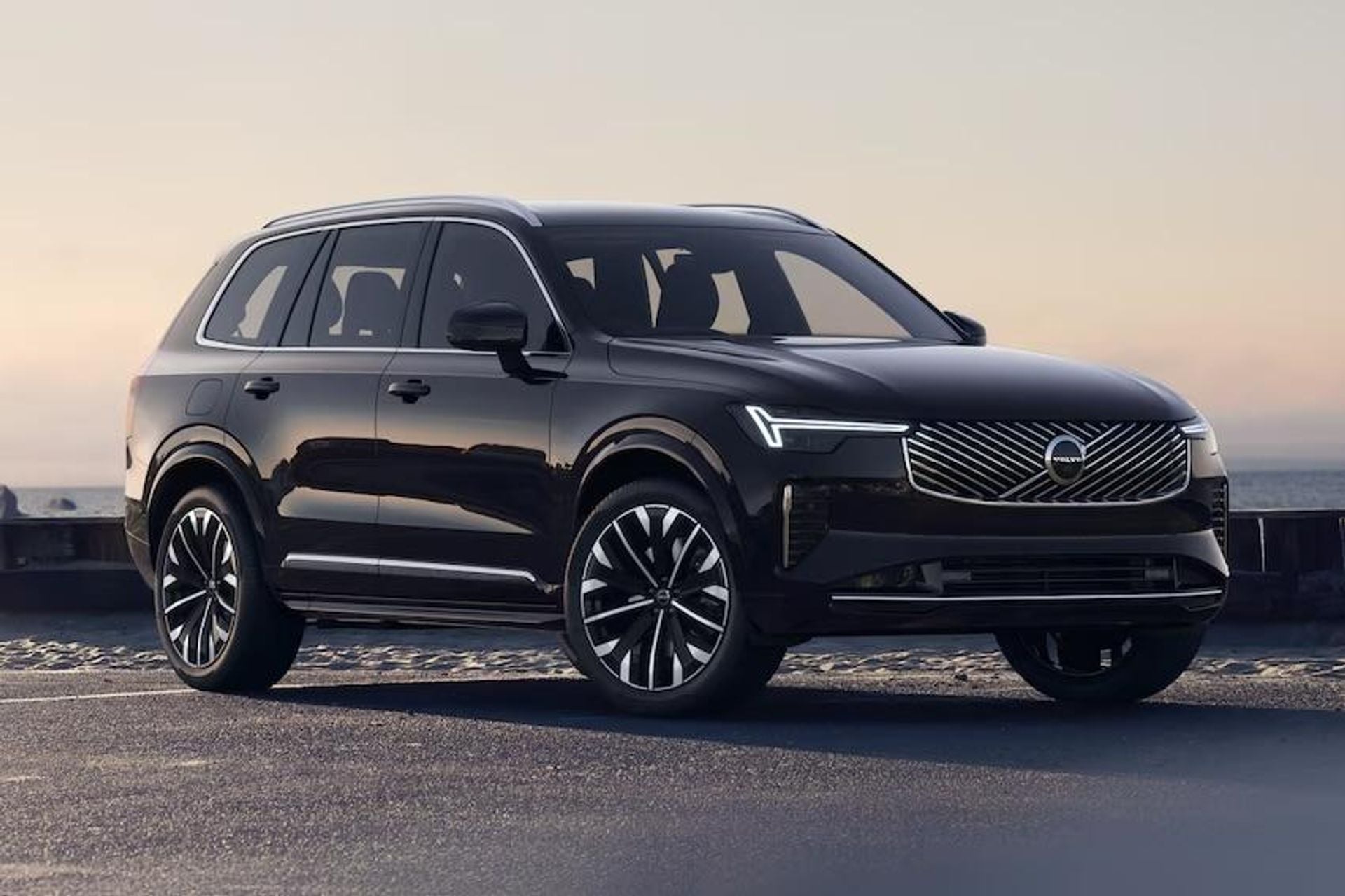 2025-volvo-xc90-price-and-specs-updated-style-more-kit-and-higher