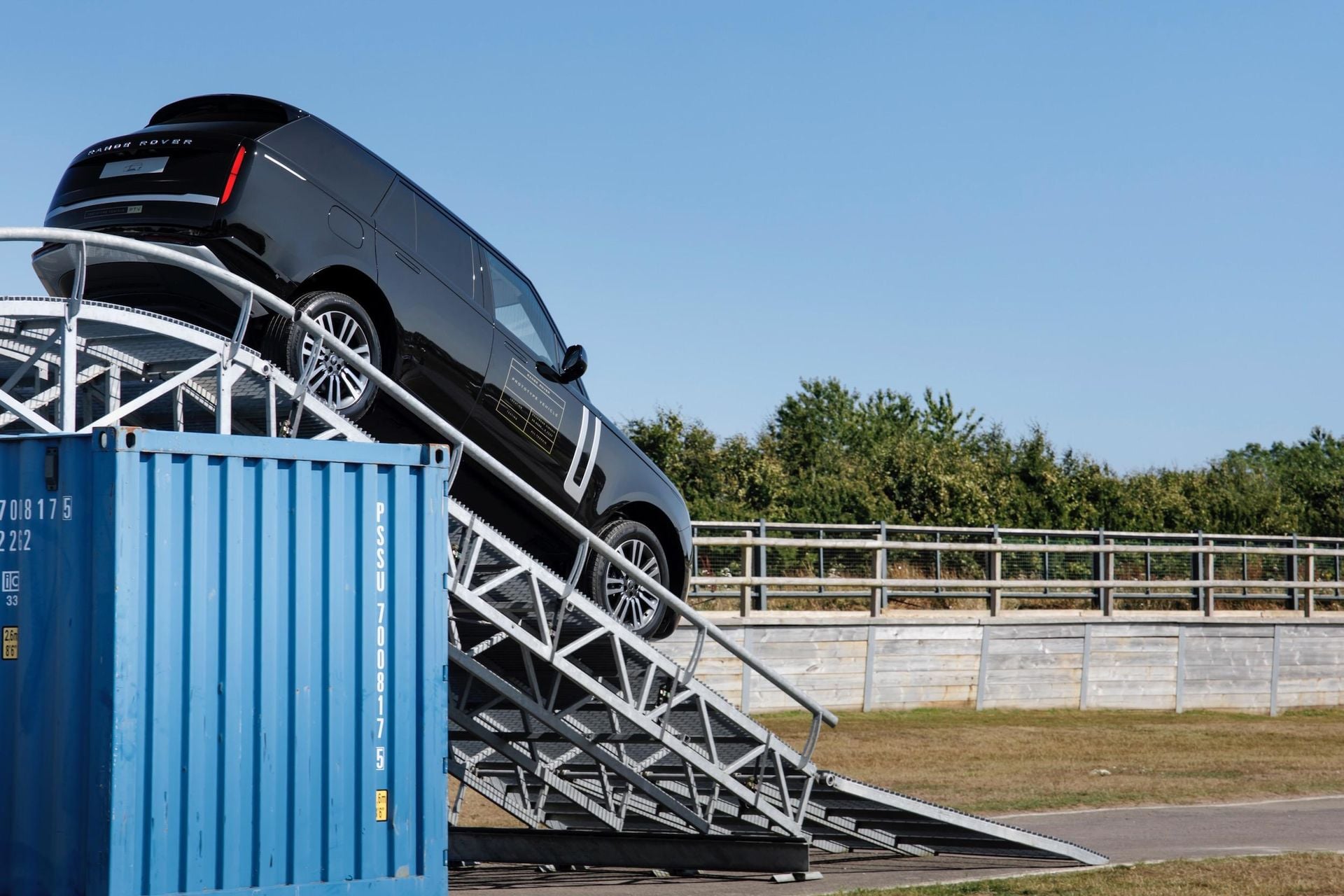 Inside the Range Rover Electric: An interview with the chief engineer ...
