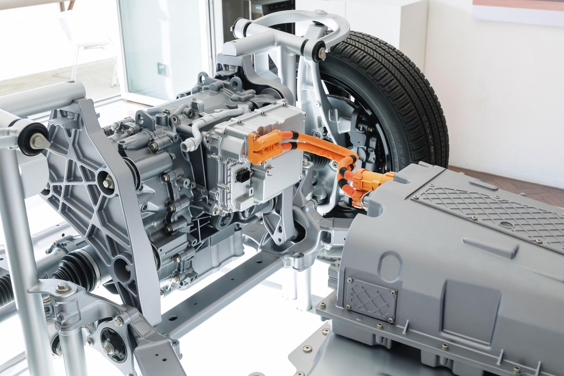 Inside the Range Rover Electric: An interview with the chief engineer ...