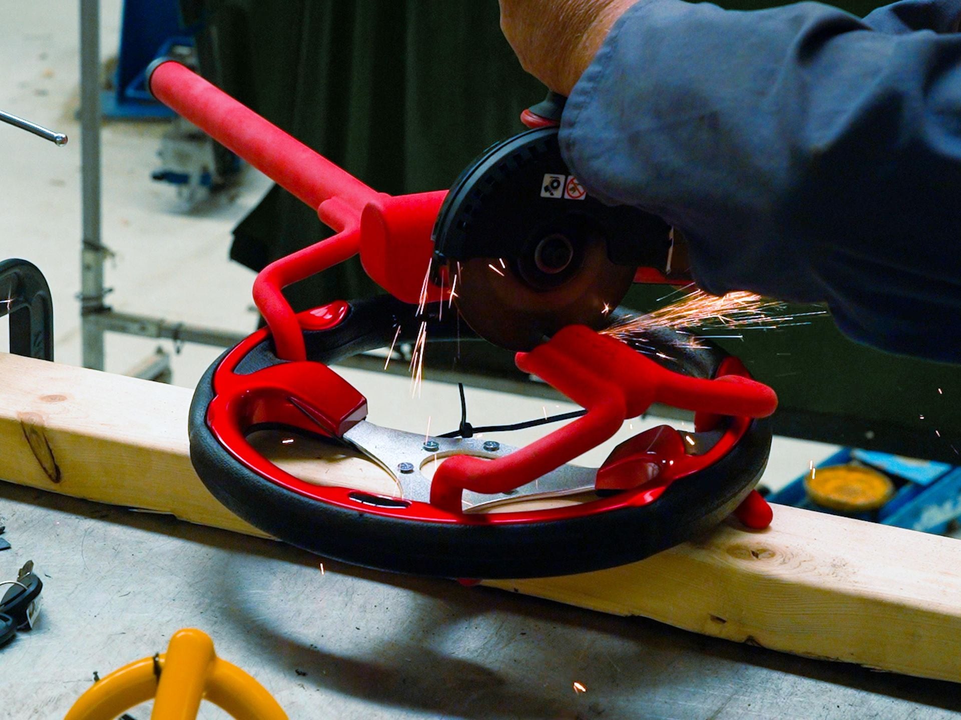 Gone in 20 seconds: The $200 Toyota steering wheel lock fails the ...