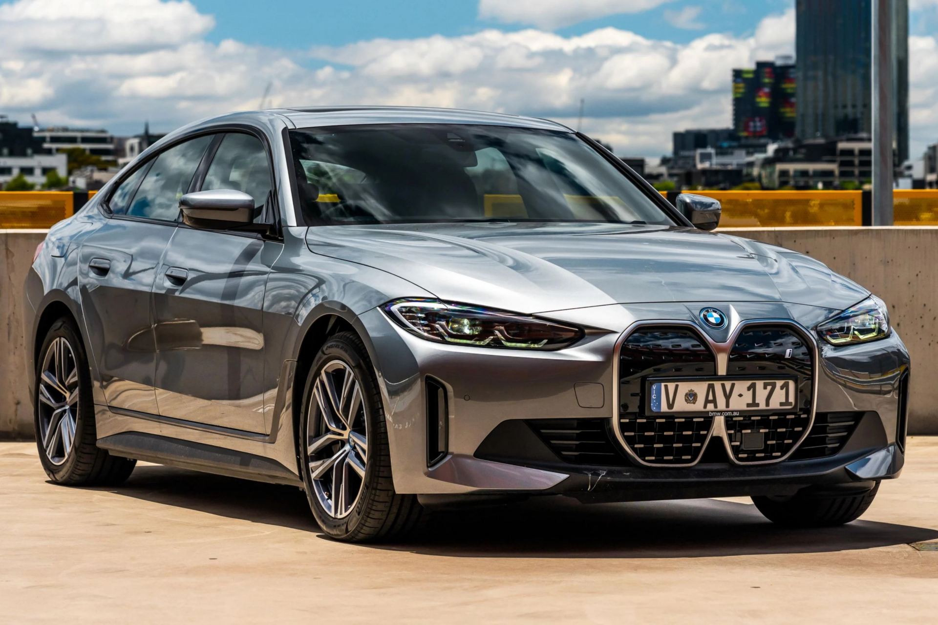 BMW i4
