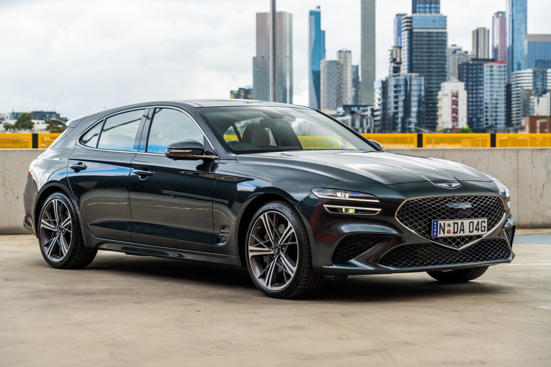 Genesis G70