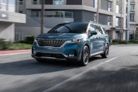 2022 Kia Carnival: New logo coming September, missing features delayed