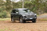 Toyota LandCruiser, HiAce, Lexus LX production stopped over engine scandal - report