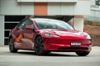 Cheapest Tesla Model 3 gets longer driving range