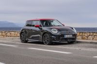 Mini reveals JCW electric hot hatch with Go Kart mode
