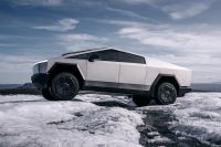 Experts slam safety of "death machine" Tesla Cybertruck