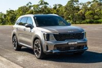 The large SUVs with the best fuel economy