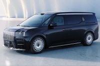 Look out, Lexus! Zeekr could offer Australia's most sumptuous people mover