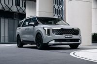 2025 Kia Carnival price and specs