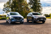 2025 MG HS Essence vs Mazda CX-5 Maxx Sport FWD comparison: Spec battle