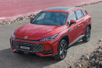 2025 MG HS Hybrid+ price and specs