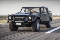 From Countach to Combat: The Lamborghini LM002 and Gaddafi’s unrealised battle plan
