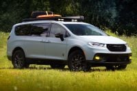 Chrysler concept imagines its people mover as an off-roader