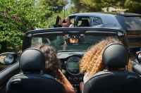 Nearly four in five Australians report road rage, as Christmas driving stress spikes