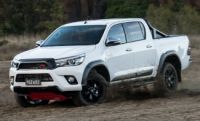 Toyota HiLux TRD WHITE (4x4)