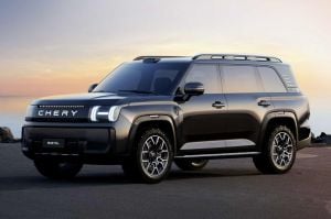 Chery debuts big new tri-motor hybrid SUV to rival Toyota Prado