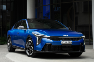 Kia K4