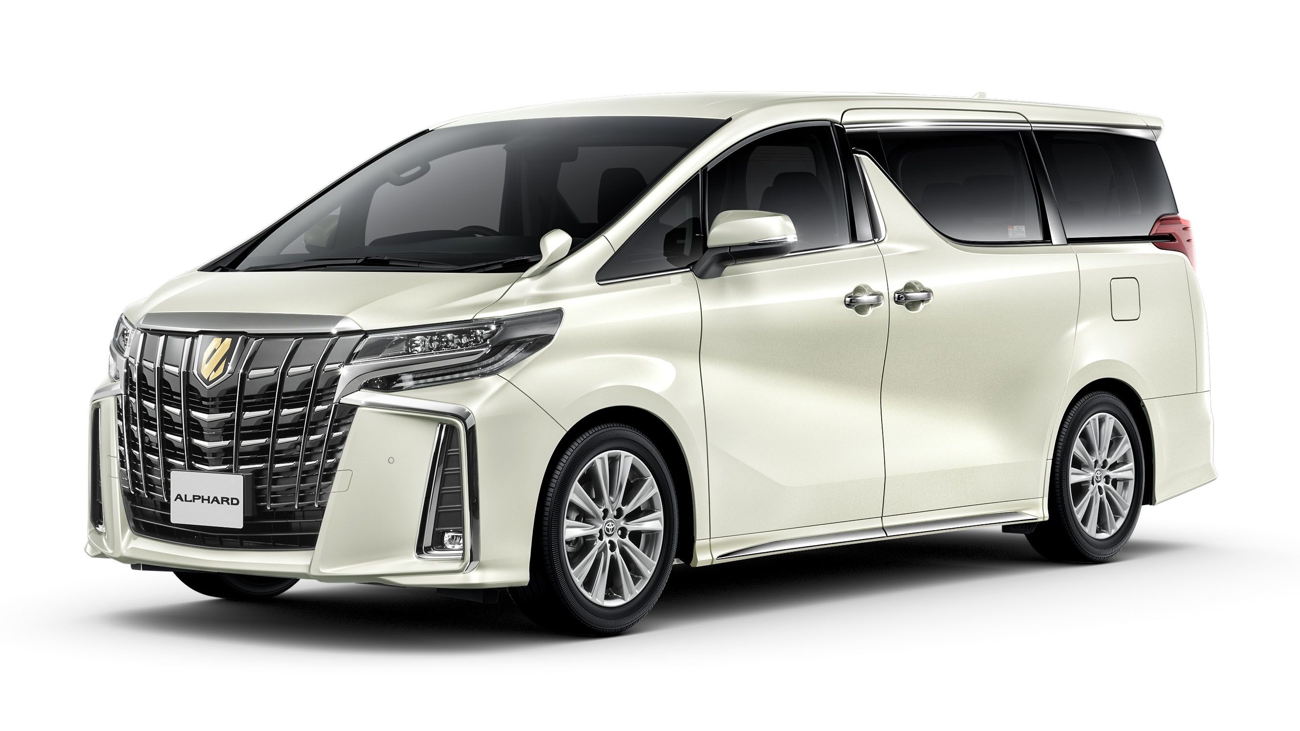 2021 Toyota Sienna people mover goes 