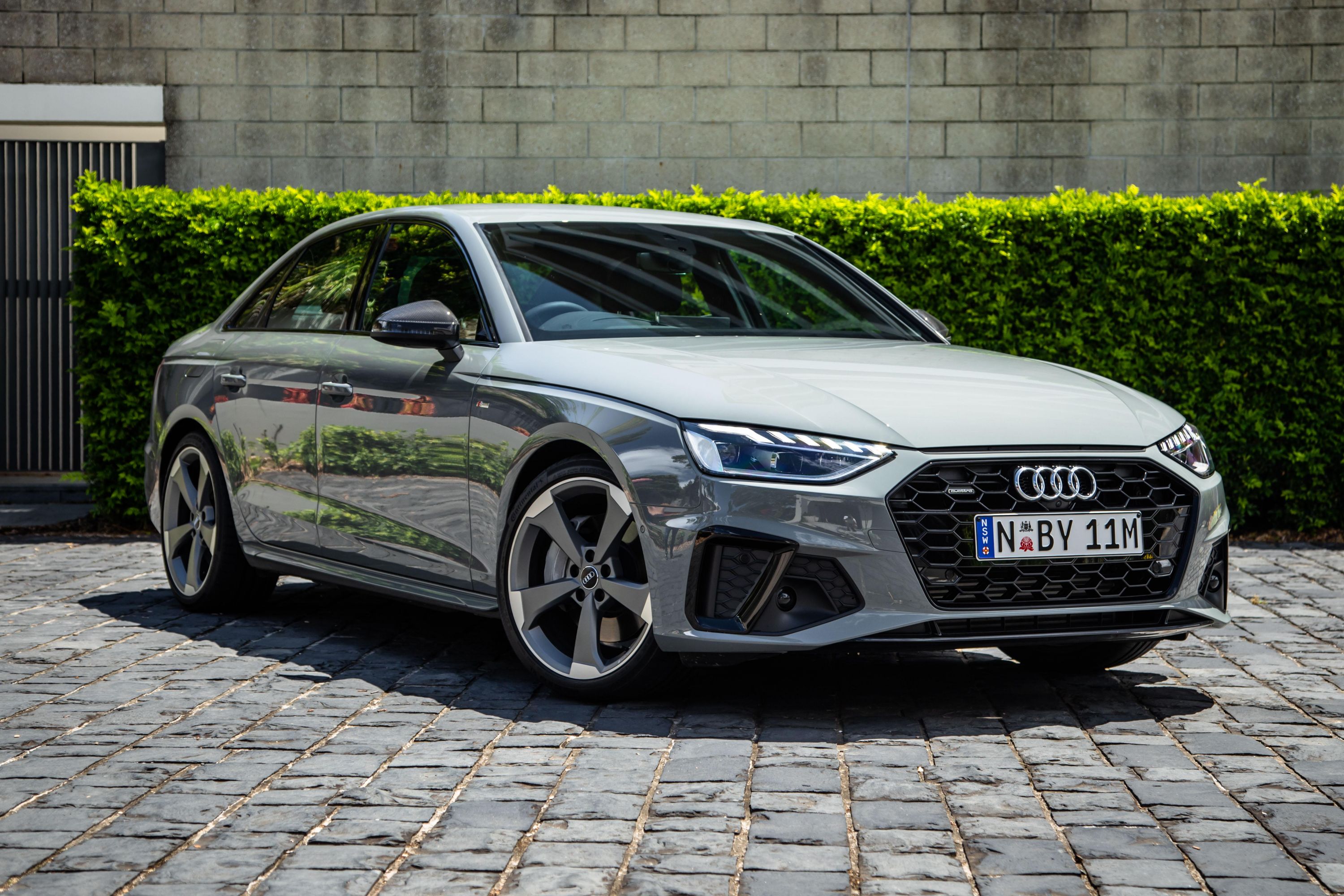 2019 B9 Audi A4 2.0 TFSI S Line Black Edition Saloon Condition and Spec  Review 