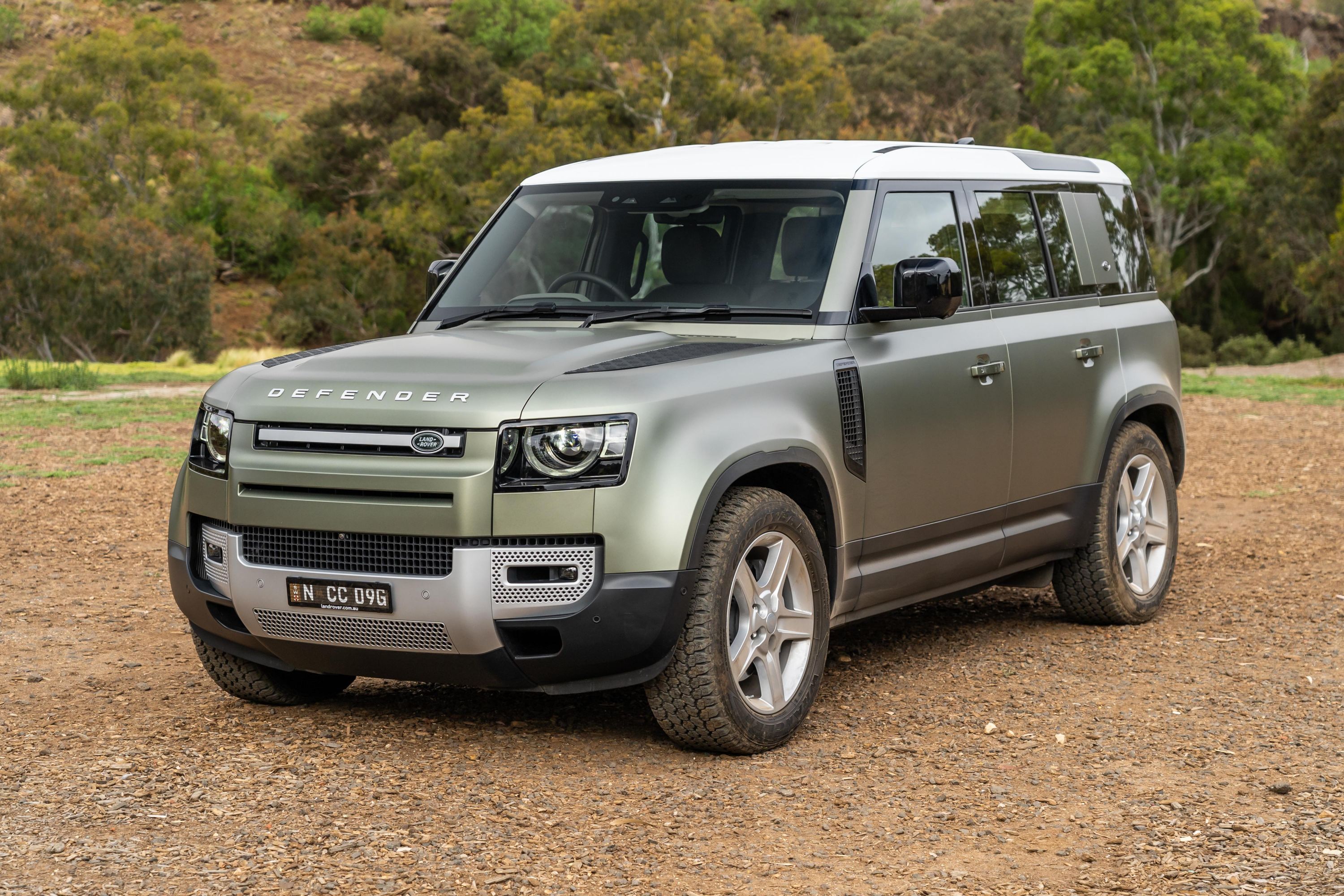 range rover 2022 defender