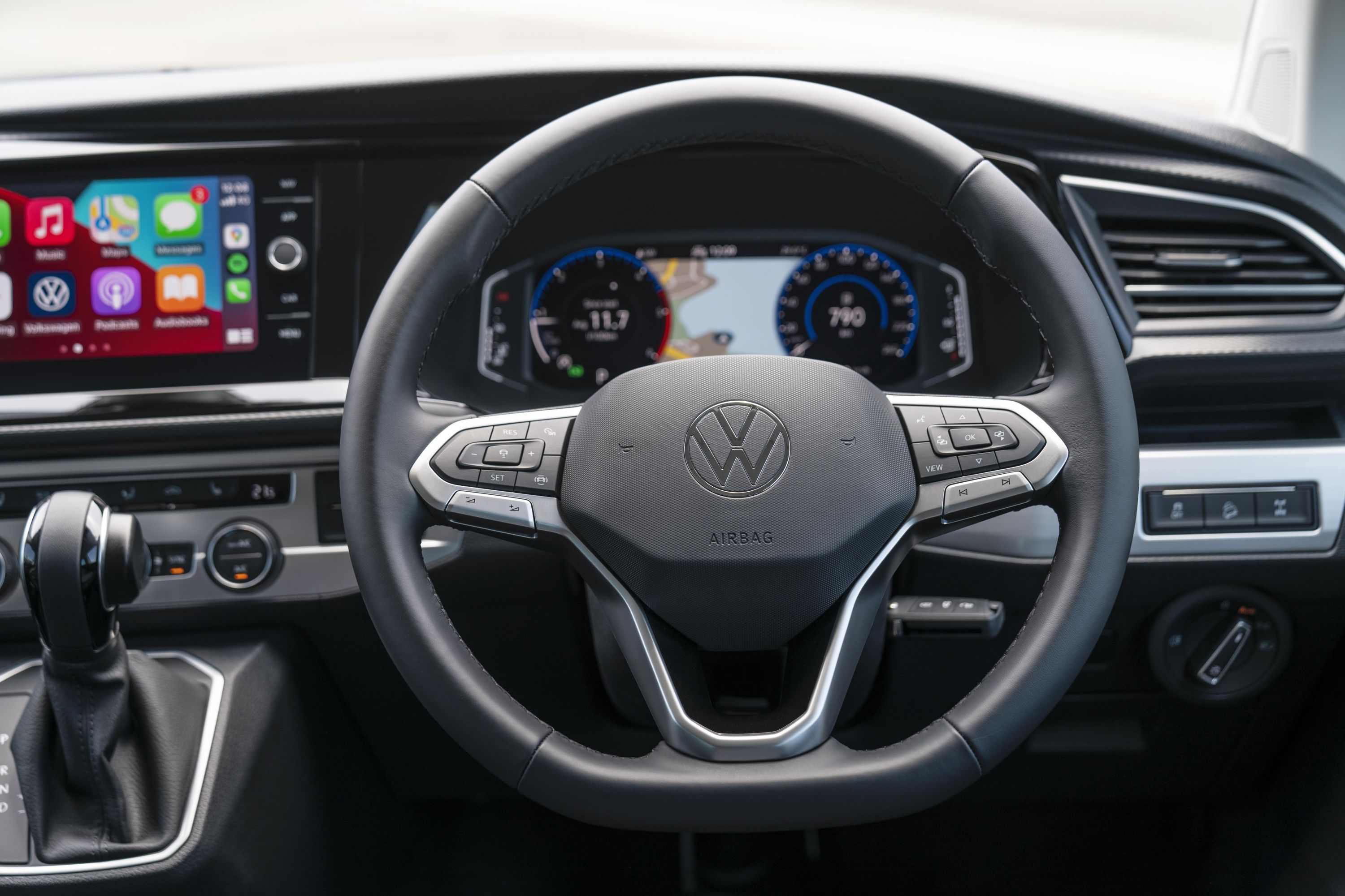 VW Multivan 2.0 TDI BlueMotion Technology T6 specs, lap times, performance  data 