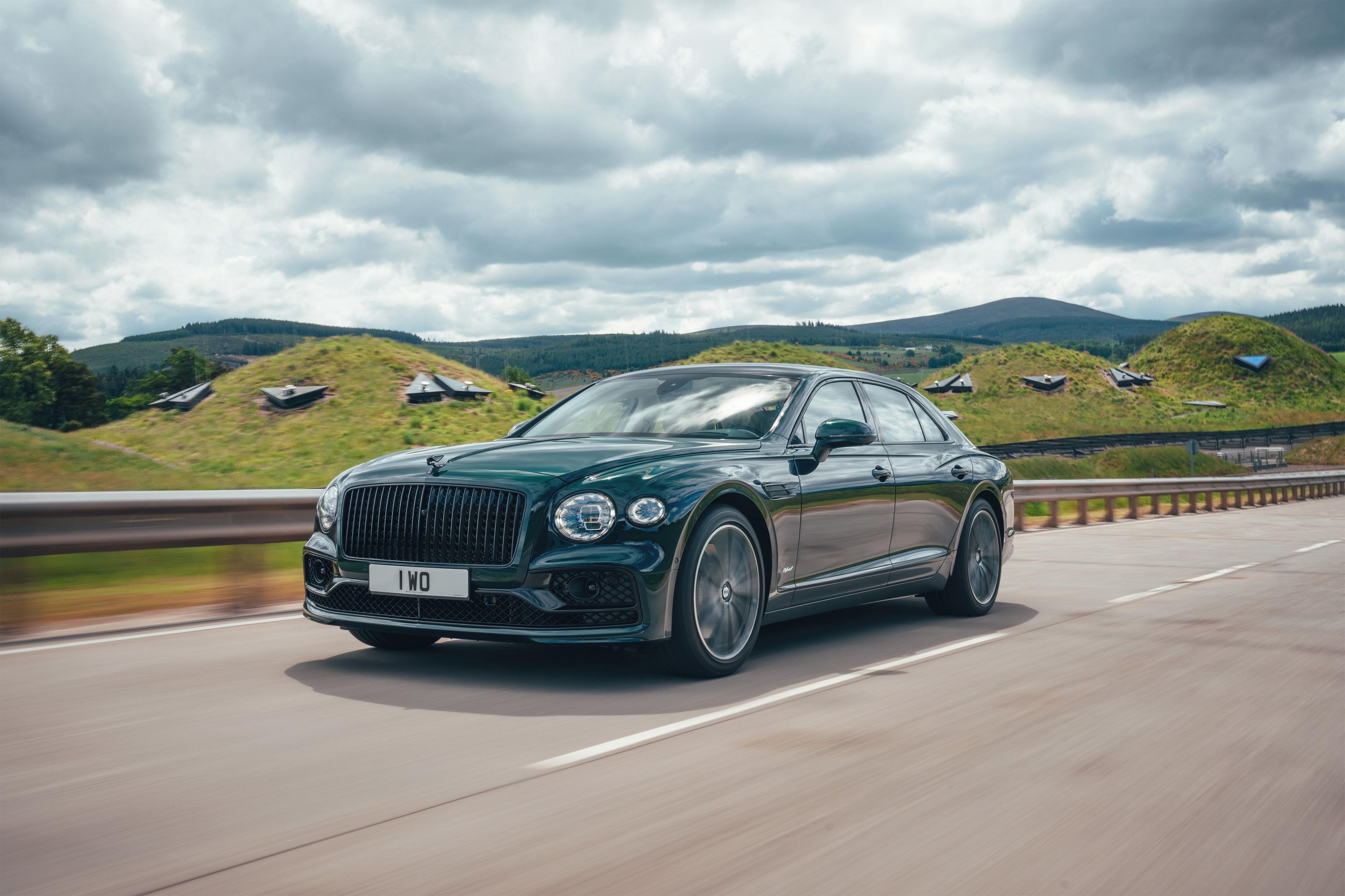 Bentley Flying Spur Hybrid unveiled, here early in 2022 CarExpert