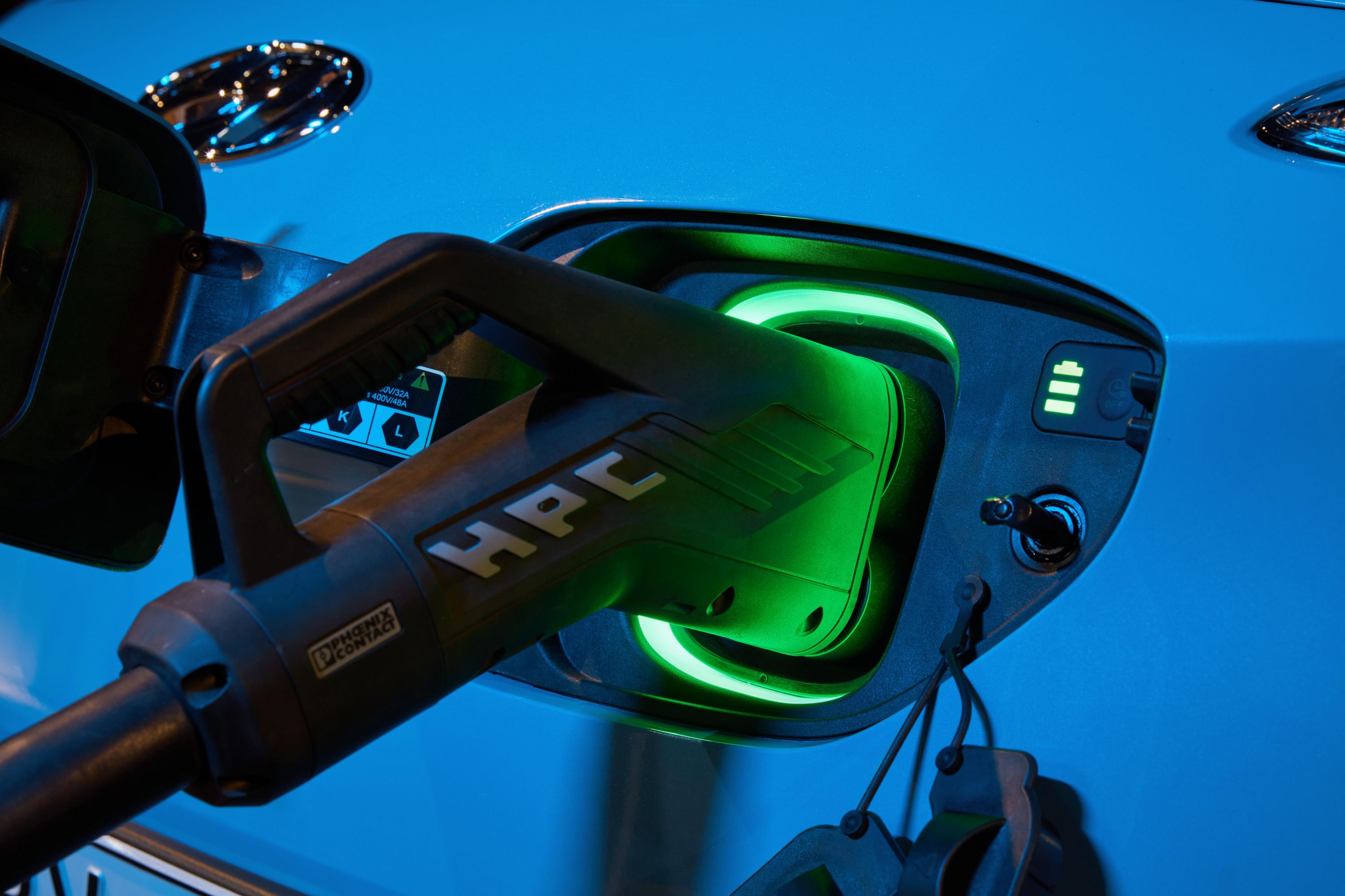 Australian startup JOLT plans 5000 electric car charging stations