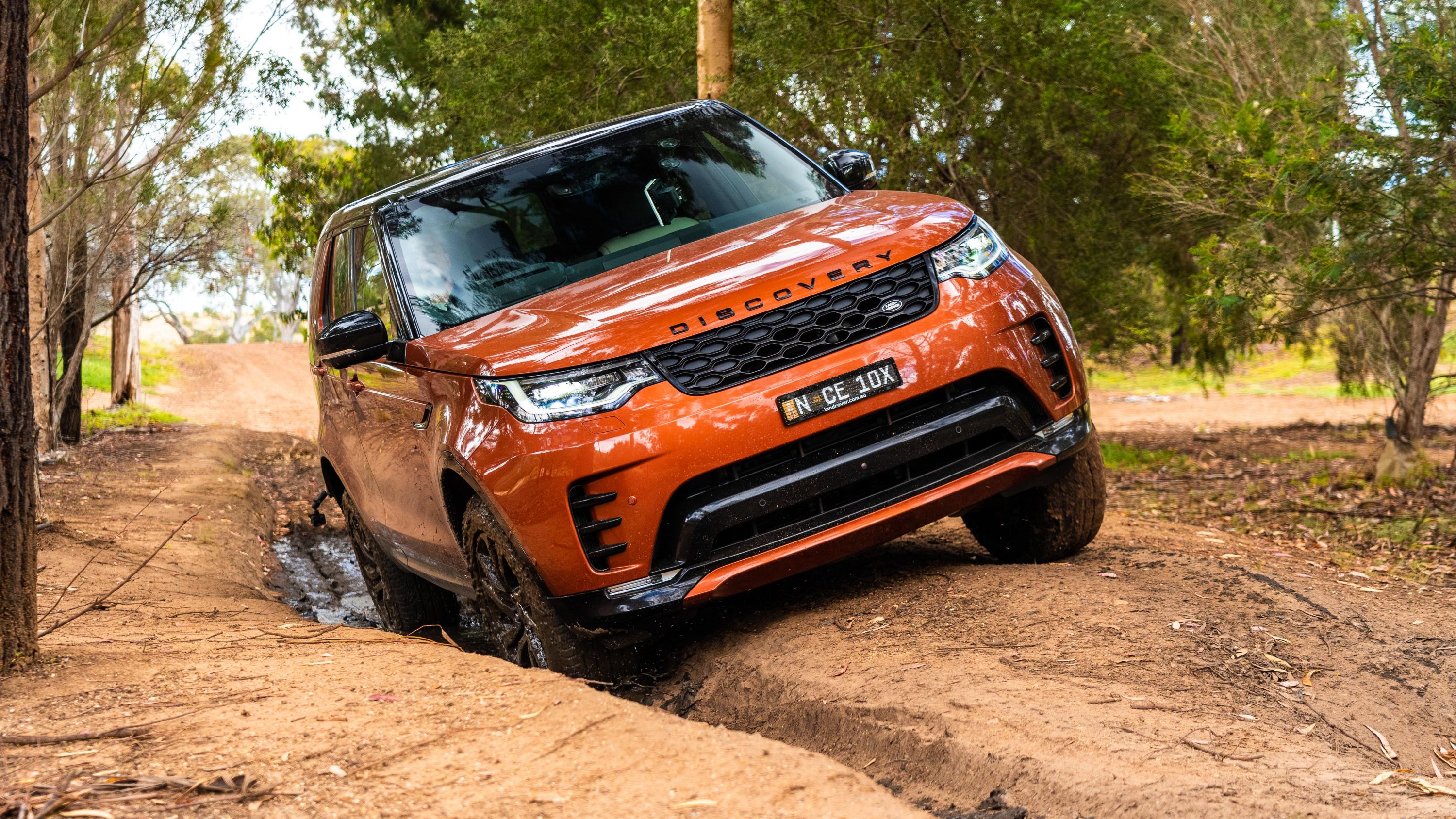 Land Rover Discovery Sport future in doubt, but new Discovery