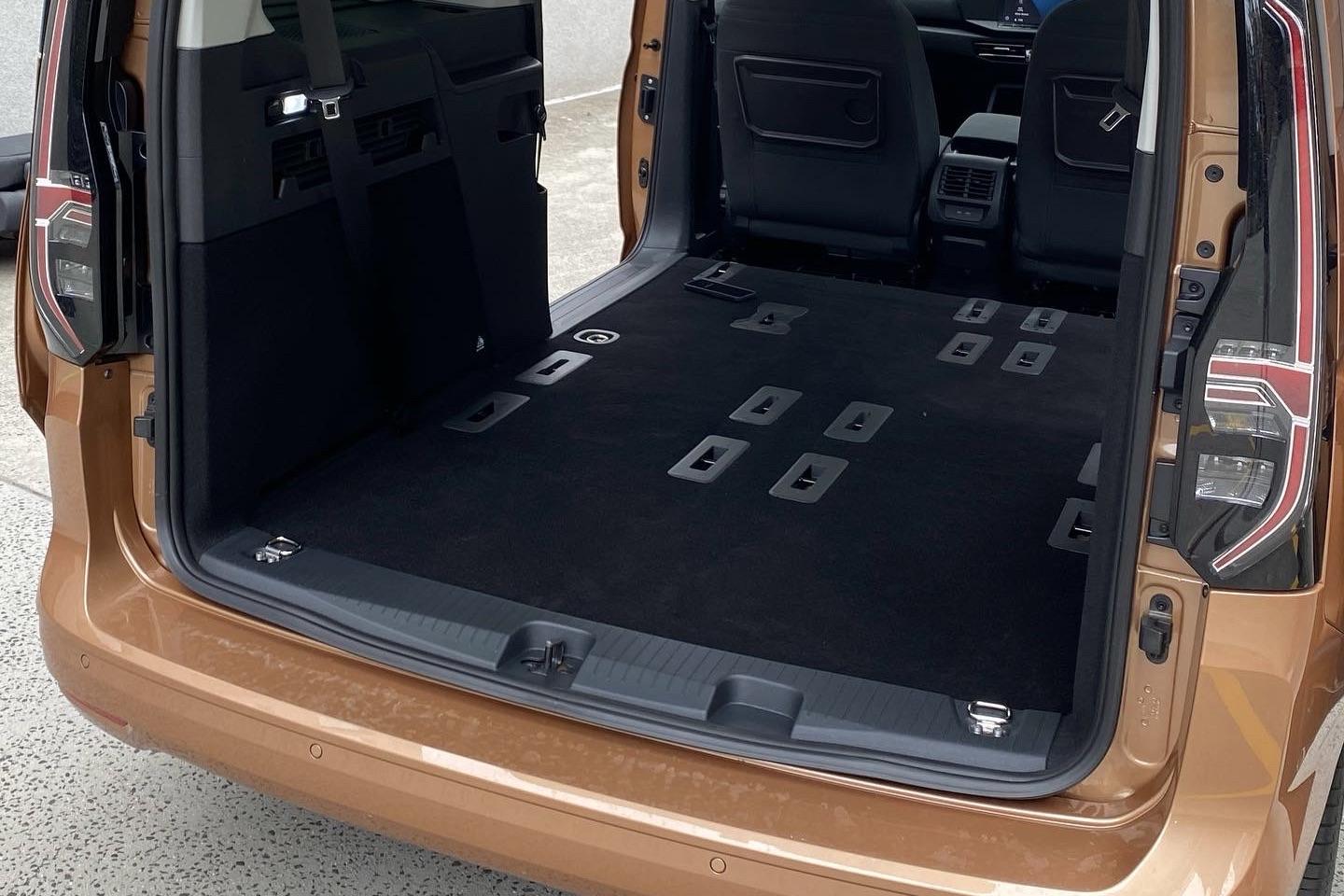 2022 Volkswagen Caddy Life Maxi TDI320 review