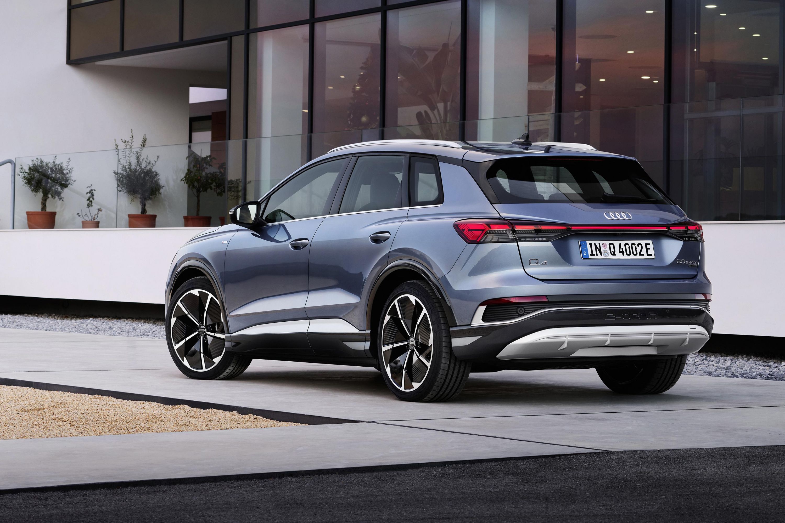 Audi Q4 e-tron small electric SUV pushed to early 2024 arrival | CarExpert