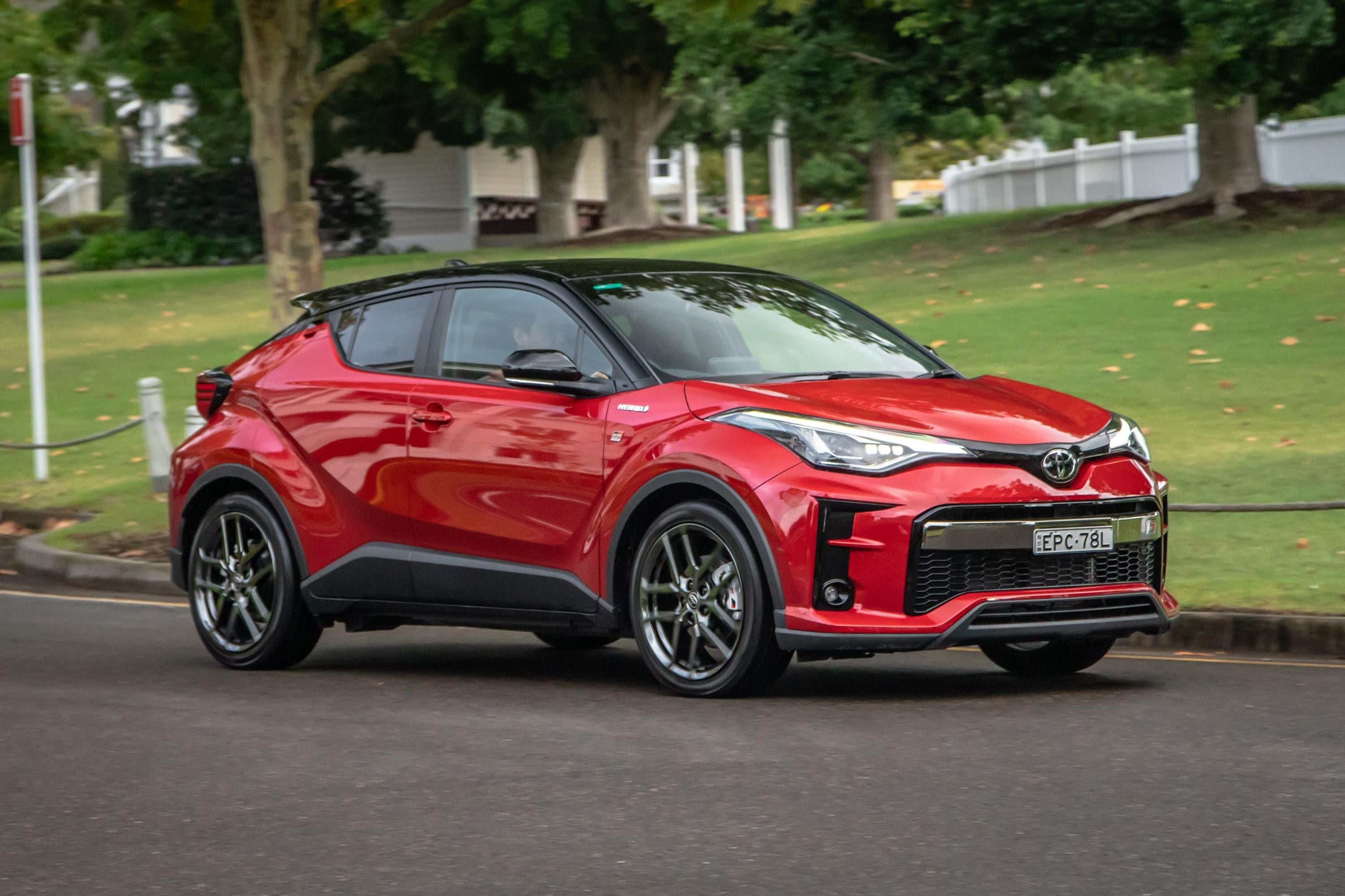 2022 Toyota C HR KOBA 2WD HYBRID Vs 2022 Toyota C HR KOBA AWD TWO 