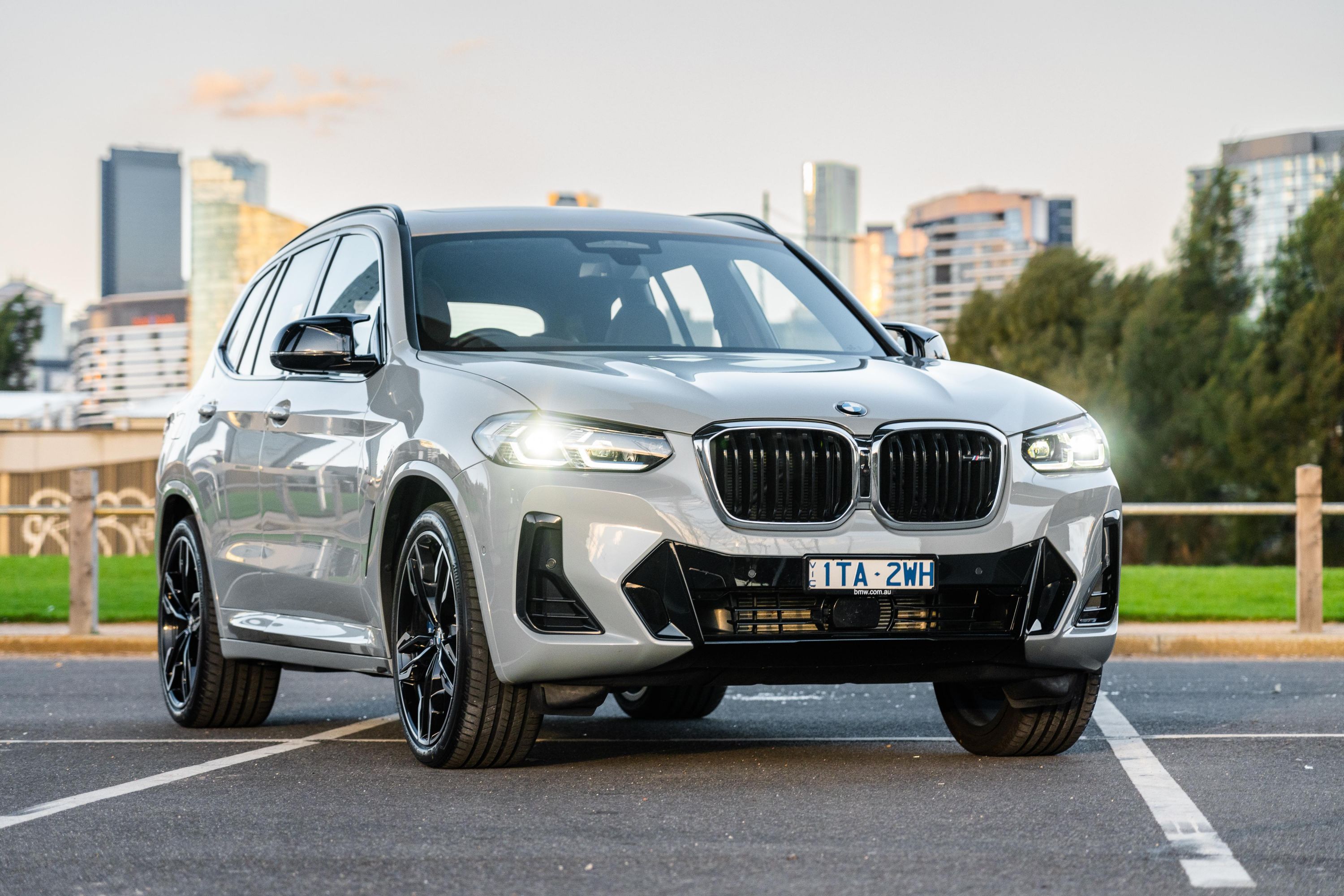 BMW Z4 thế hệ mới chạy lướt rao bán giá hơn 47 tỷ đồng