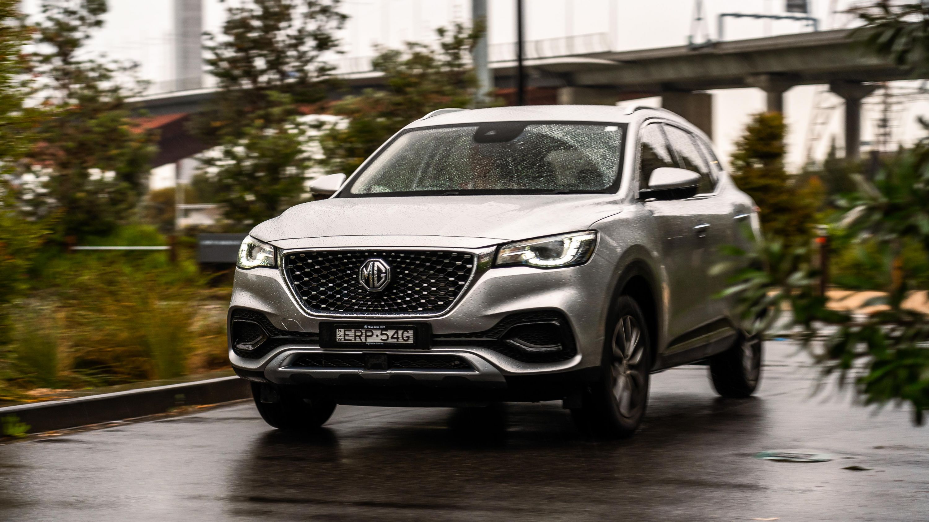 A deep dive into the new MG HS SUV