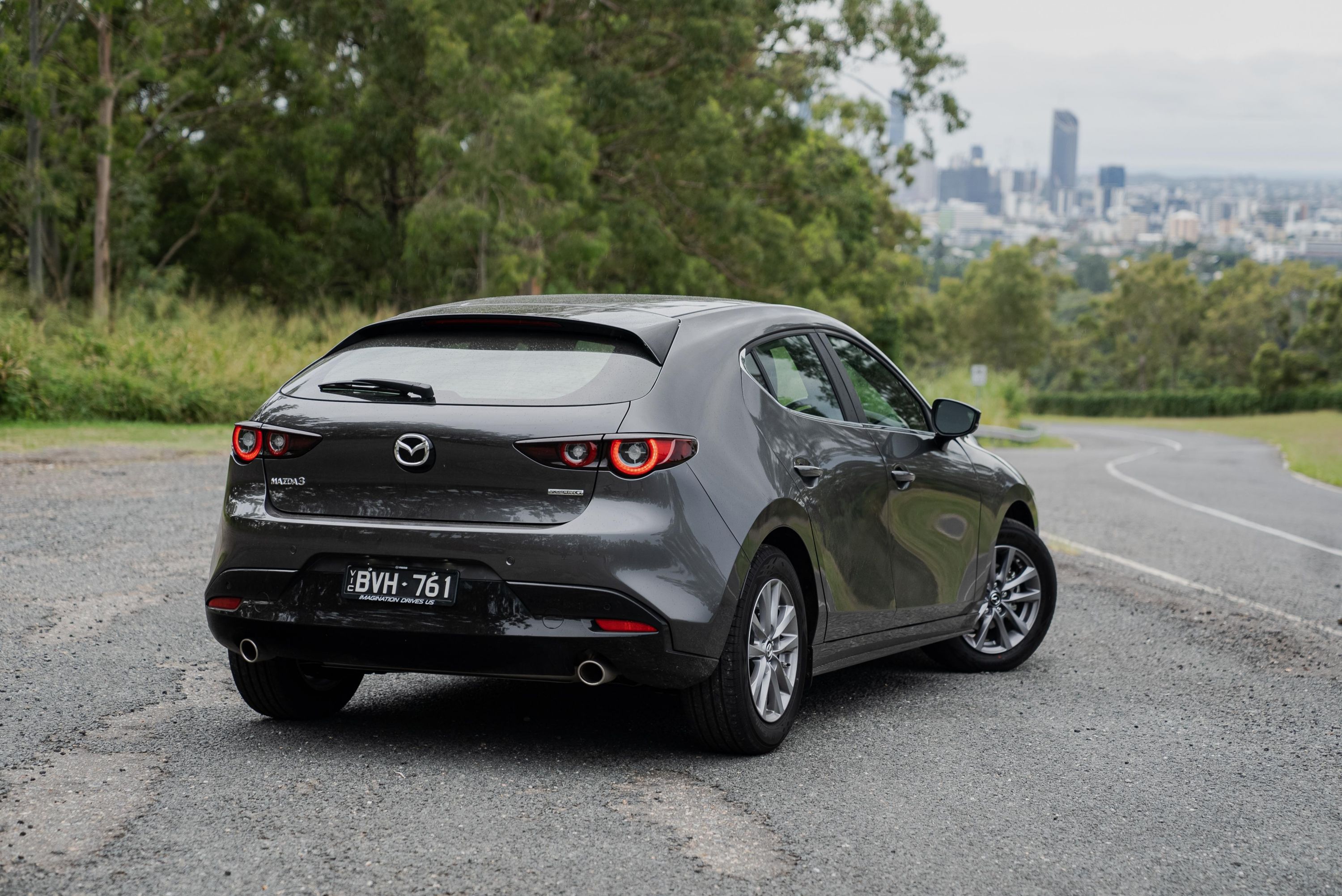 Mazda 3 2022 review, cheaper and better than a small SUV!
