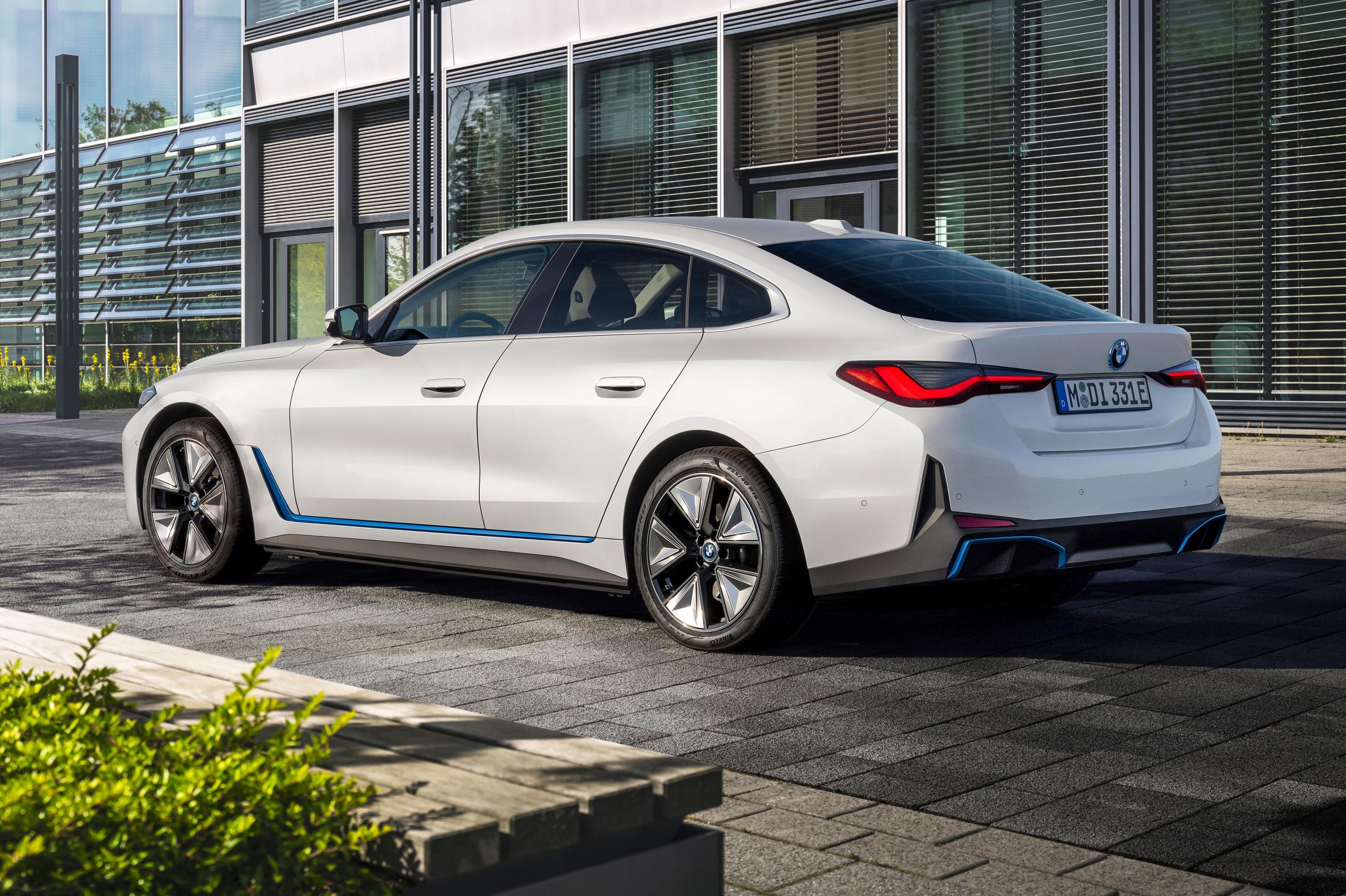 BMW i4 eDrive35 entry grade revealed, Australian plans unclear Cars