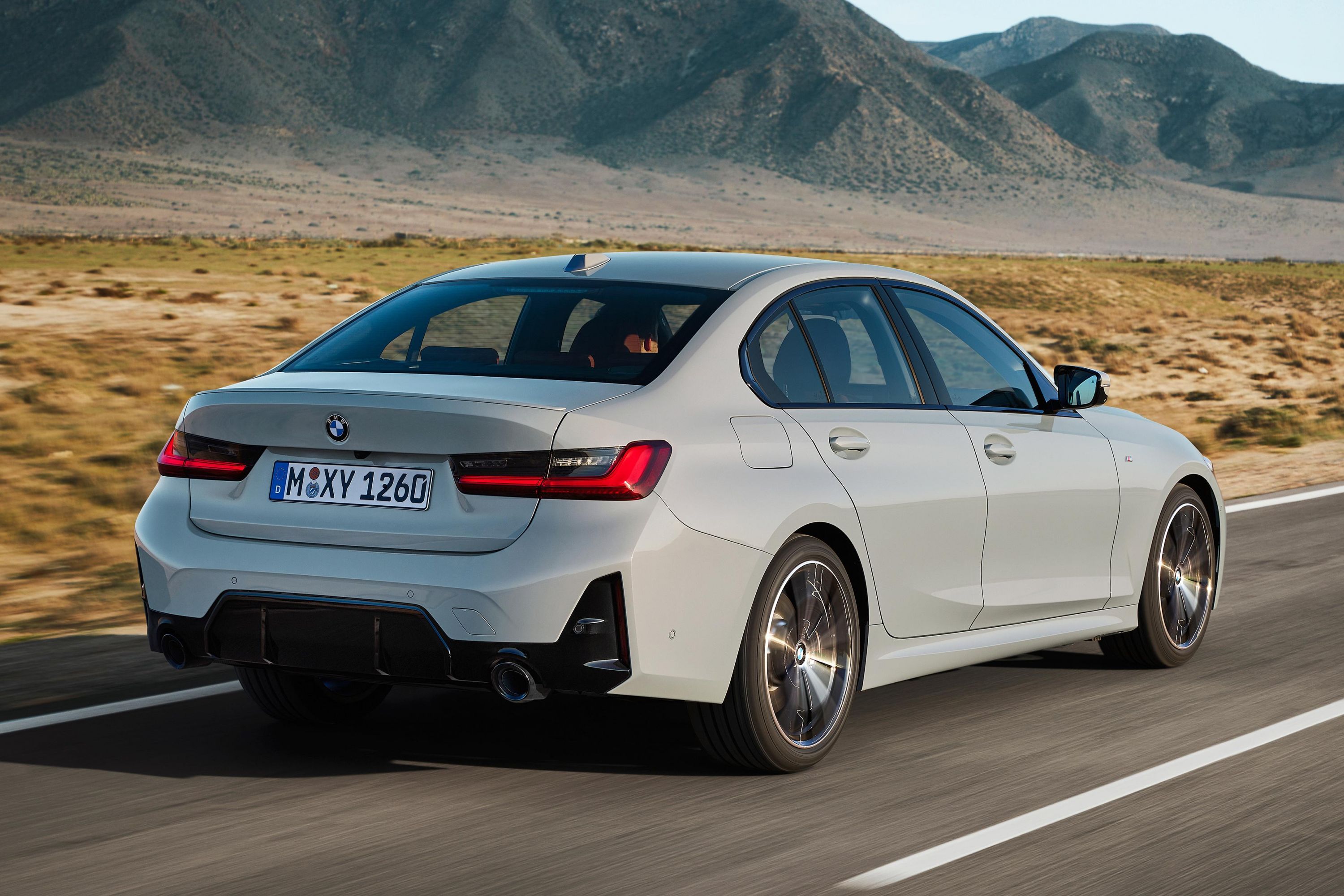 BMW 3 Series Sedan: Models, technical Data, hybrid & prices