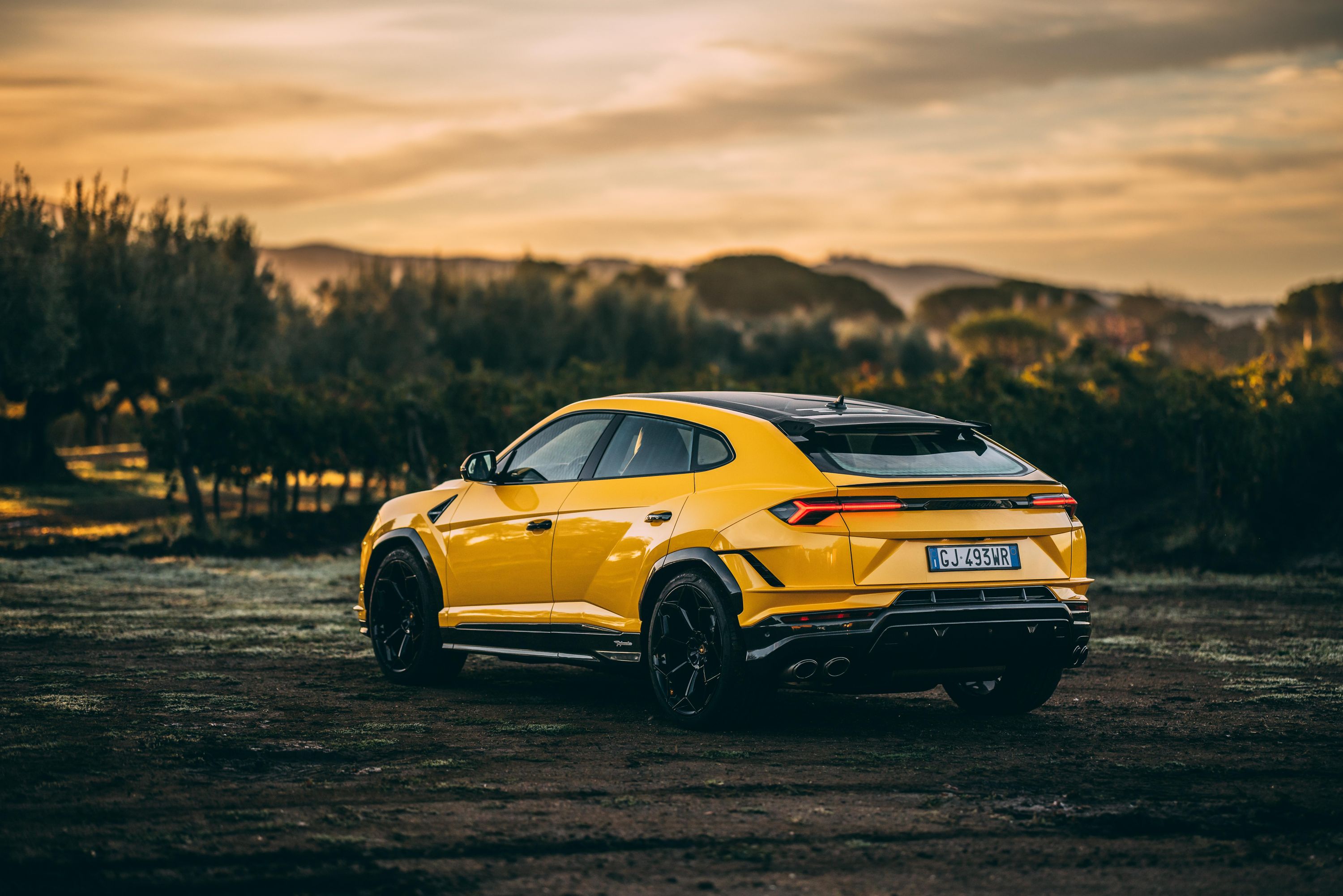 Lamborghini Urus Performante is all about power and style
