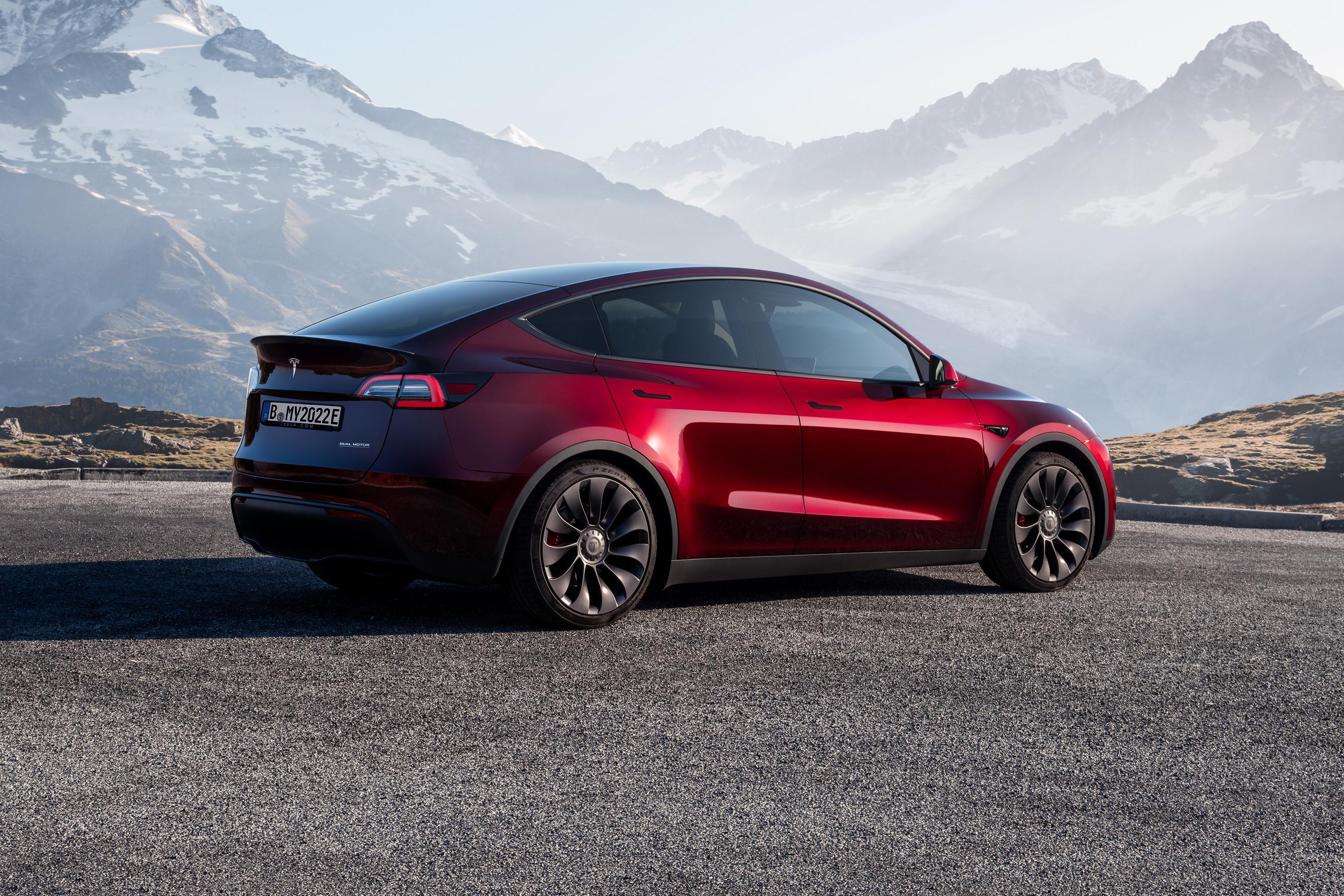 Don't expect a Tesla Model Y facelift this year – report