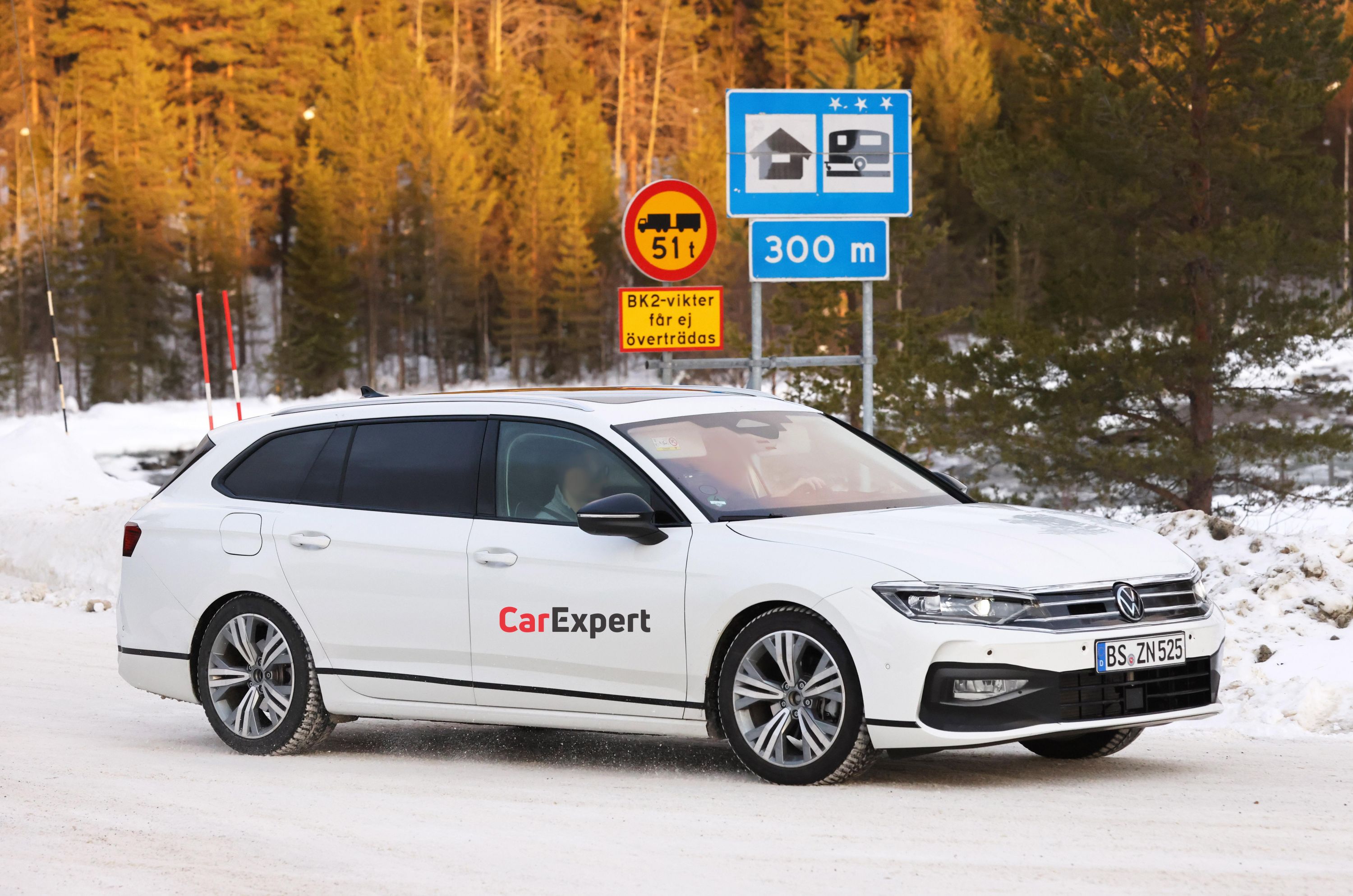 2024 Volkswagen Passat proves wagons aren't dead CarExpert