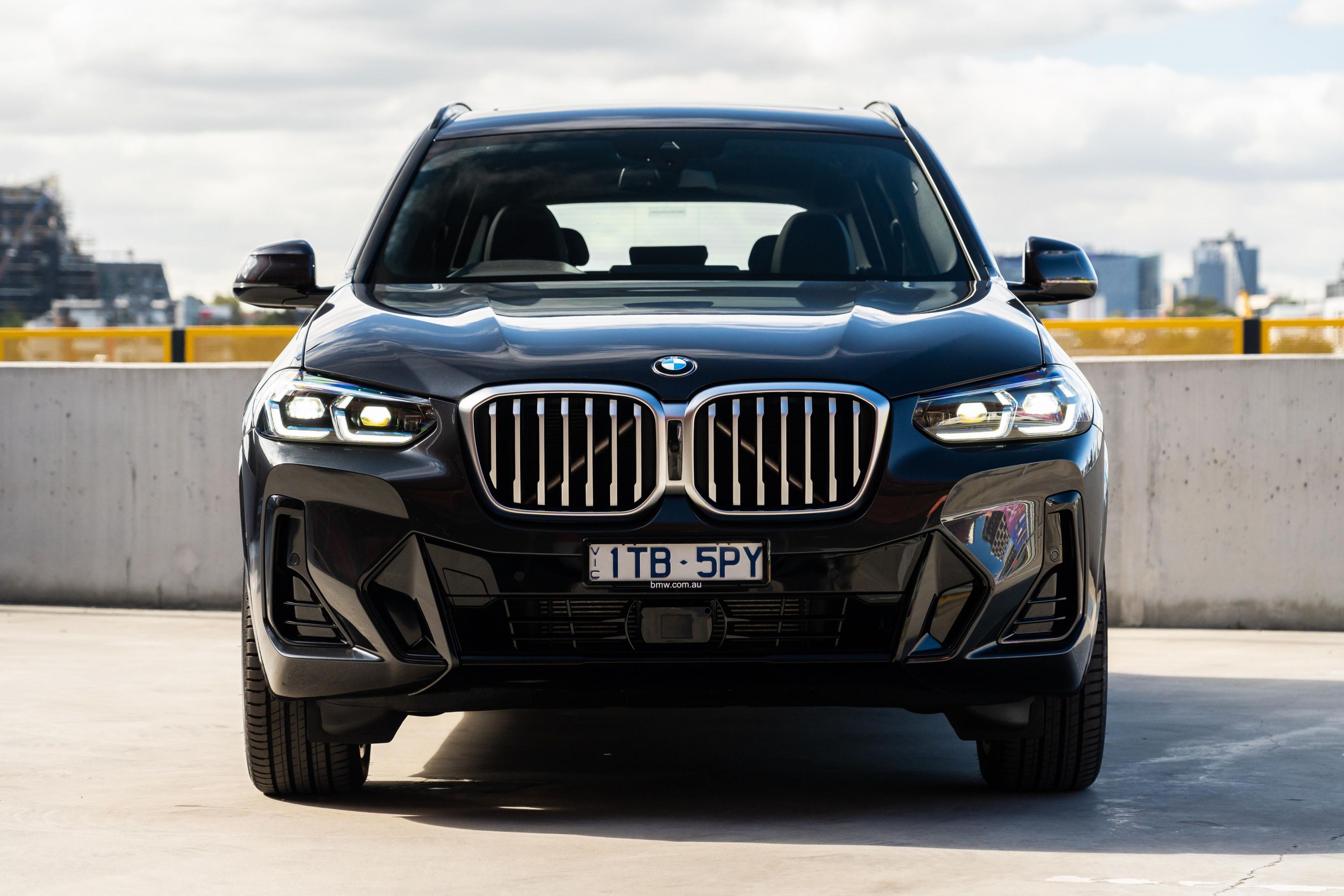2023 BMW X3 xDrive30i review drivingdynamics