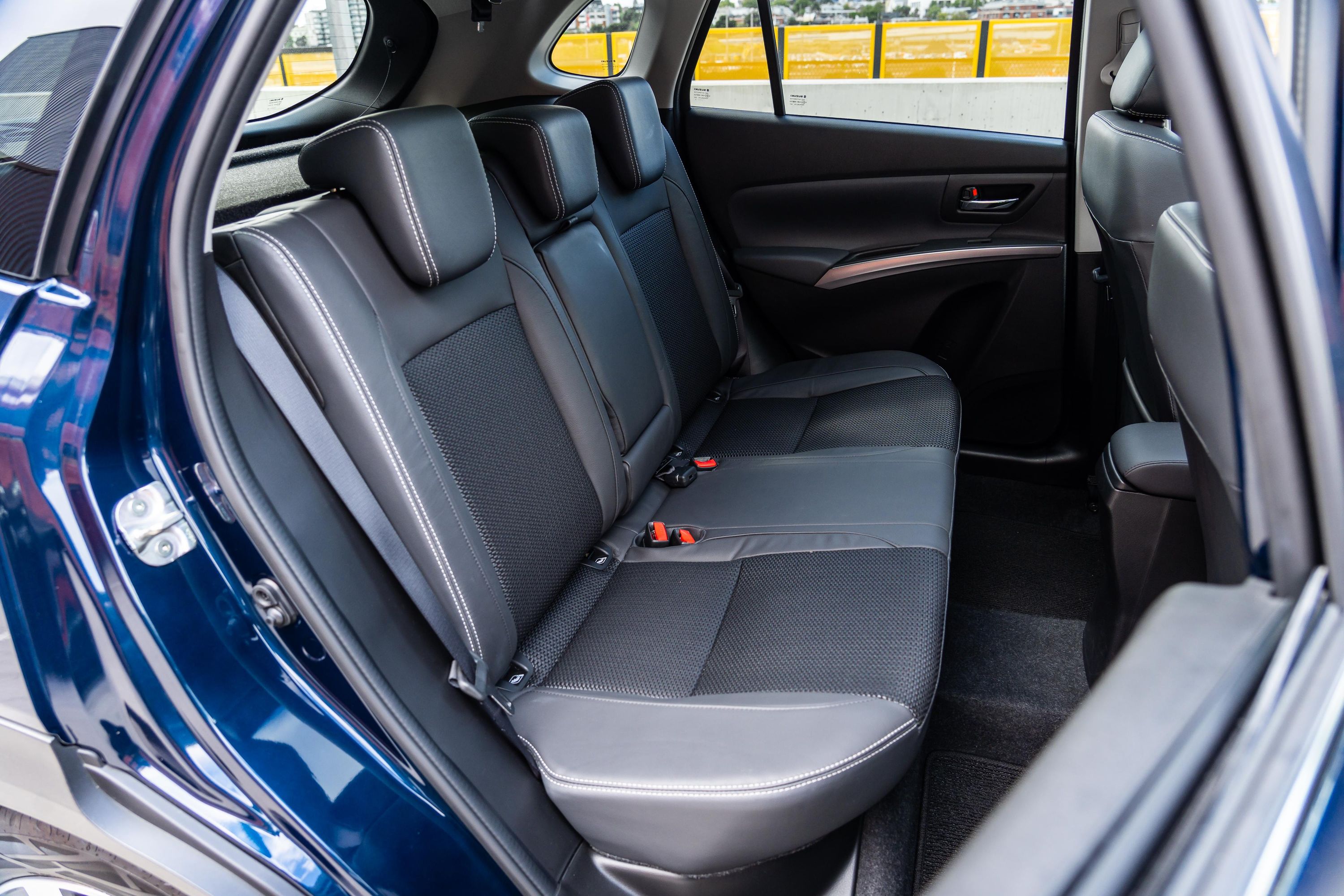 Housses De Siège Auto Pour Suzuki S-Cross 2014-2025 - Set 5 Places - Cuir PU Imperméable - Bleu/Noir