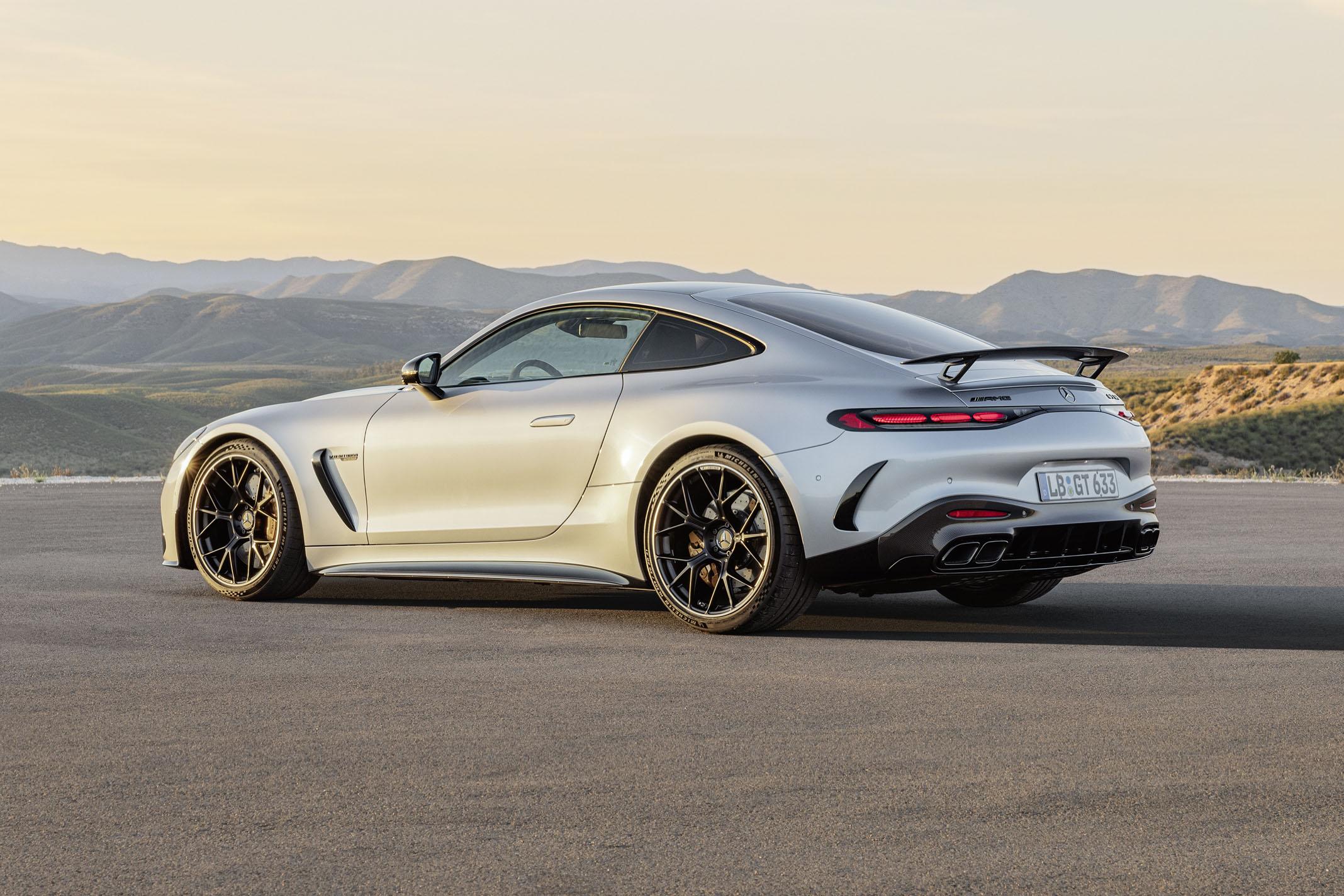 2024 MercedesAMG GT coupe unveiled with four seats WebTimes