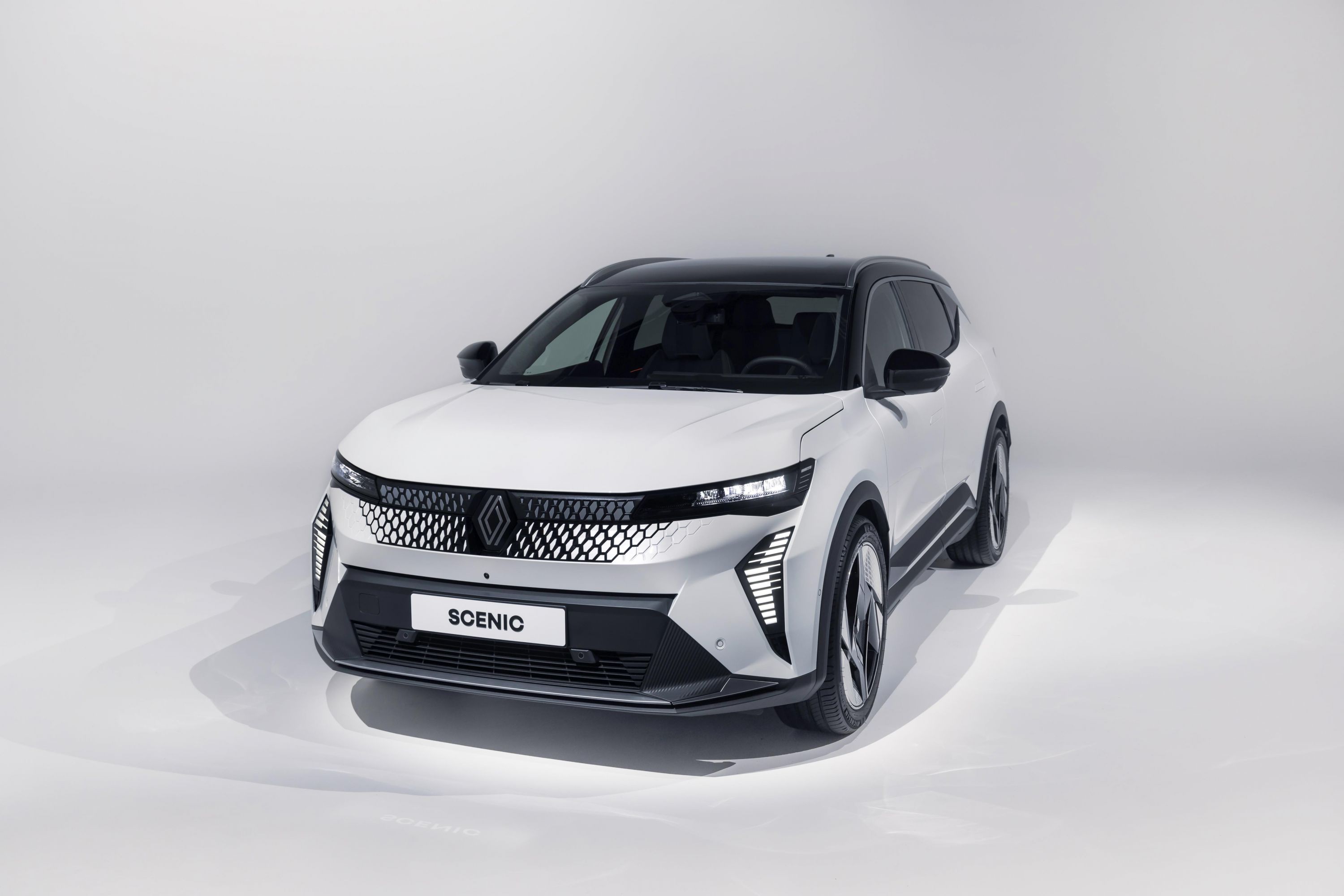 Renault Australia keen to take the Scenic route to new electric SUV ...
