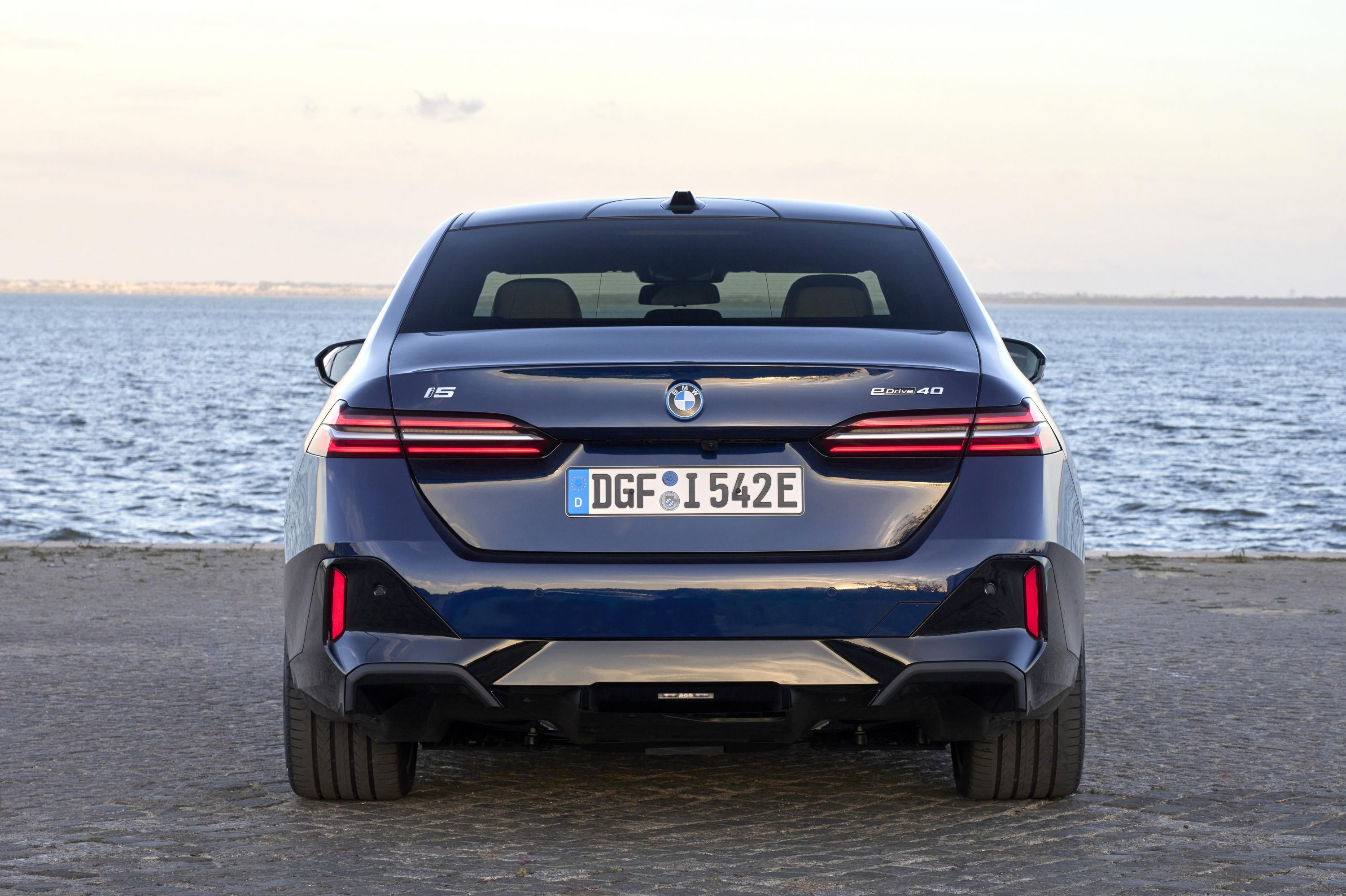 2024 BMW i5 review CarExpert drivingdynamics